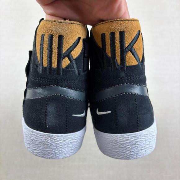 ♣️ 2023 Nike SB Blazer Mid “Black Patchwork” 9.5M main image 4